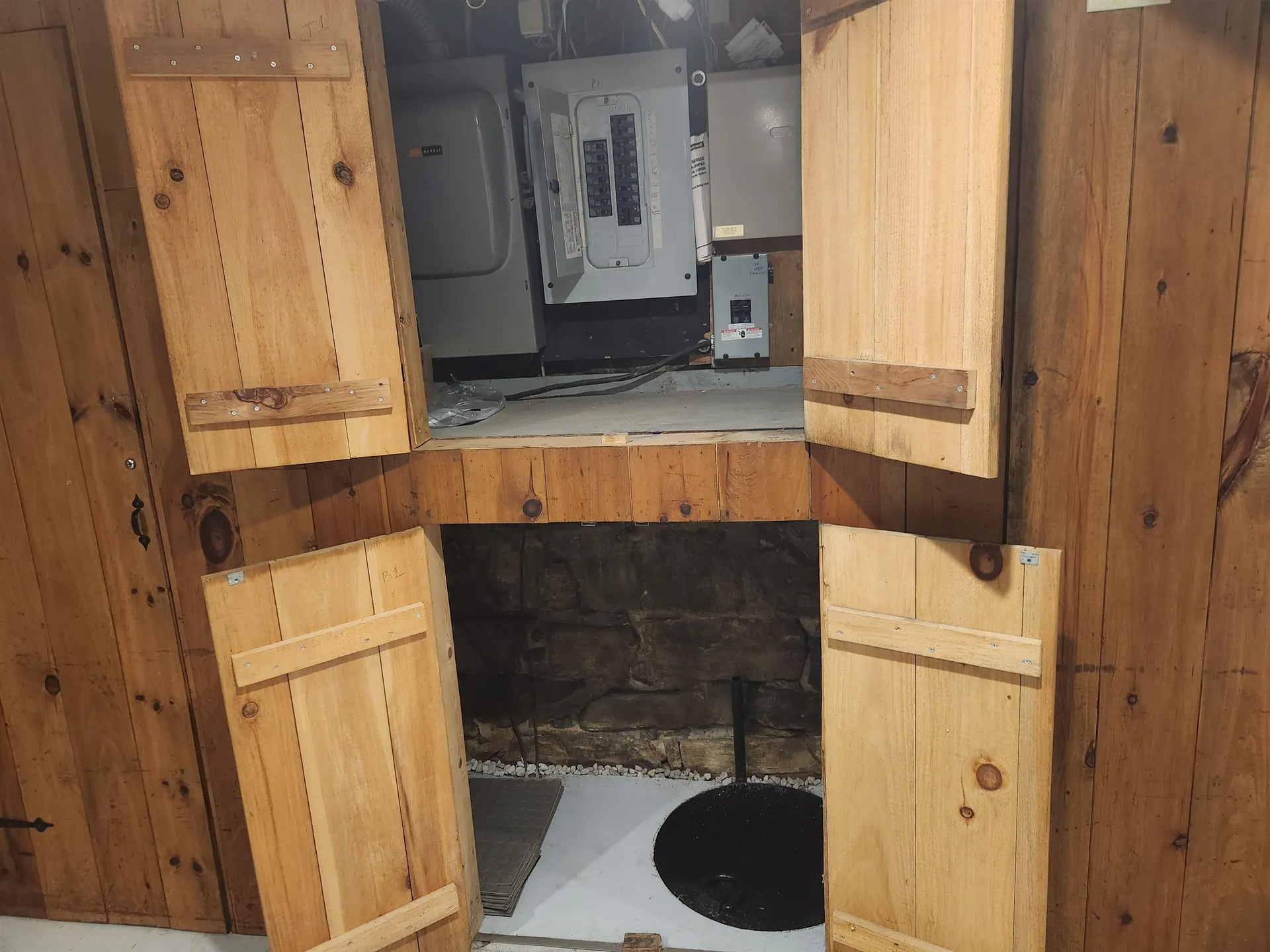 12 Plains Road Claremont NH 03743