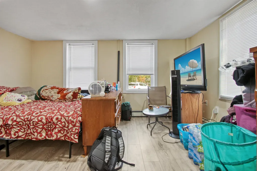 35 Ash Street Nashua NH 03060