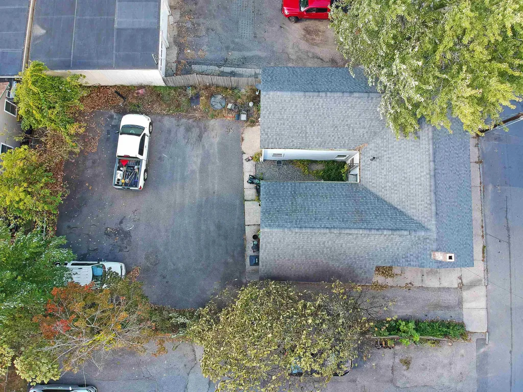 35 Ash Street Nashua NH 03060