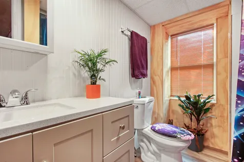 35 Ash Street Nashua NH 03060