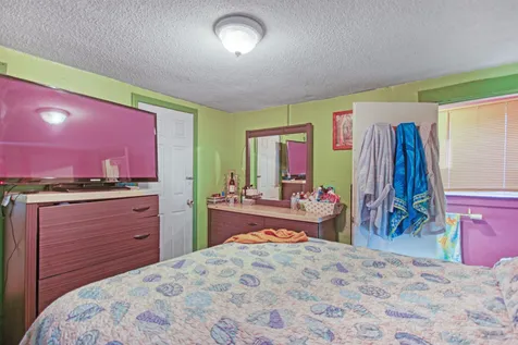 35 Ash Street Nashua NH 03060