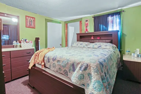 35 Ash Street Nashua NH 03060