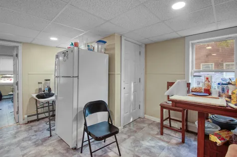 35 Ash Street Nashua NH 03060