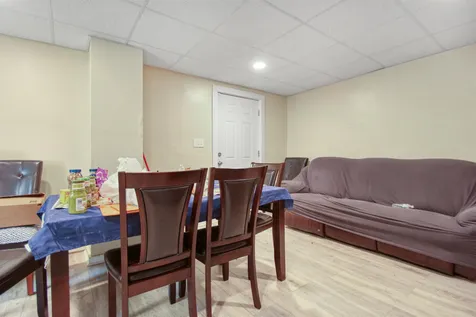 35 Ash Street Nashua NH 03060