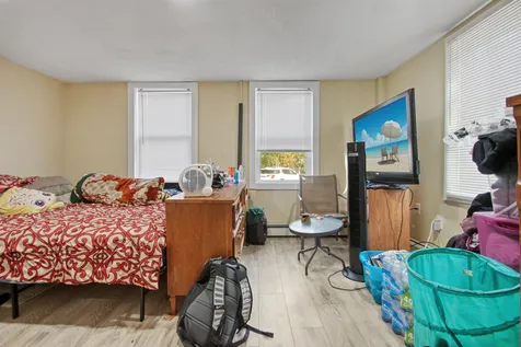 35 Ash Street Nashua NH 03060