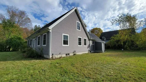 438 High Street Candia NH 03034