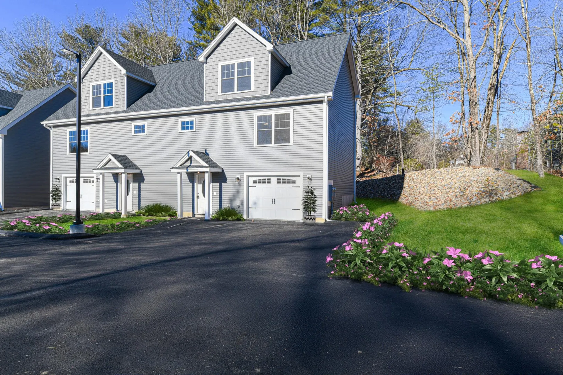 8 Delphi Way Londonderry NH 03053