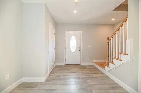 2 Delphi Way Londonderry NH 03053