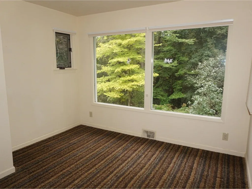 13 Deane Street South Burlington VT 05403