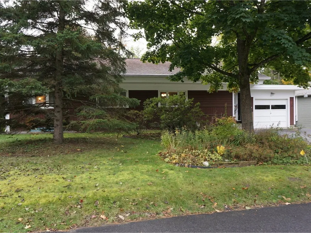 13 Deane Street South Burlington VT 05403