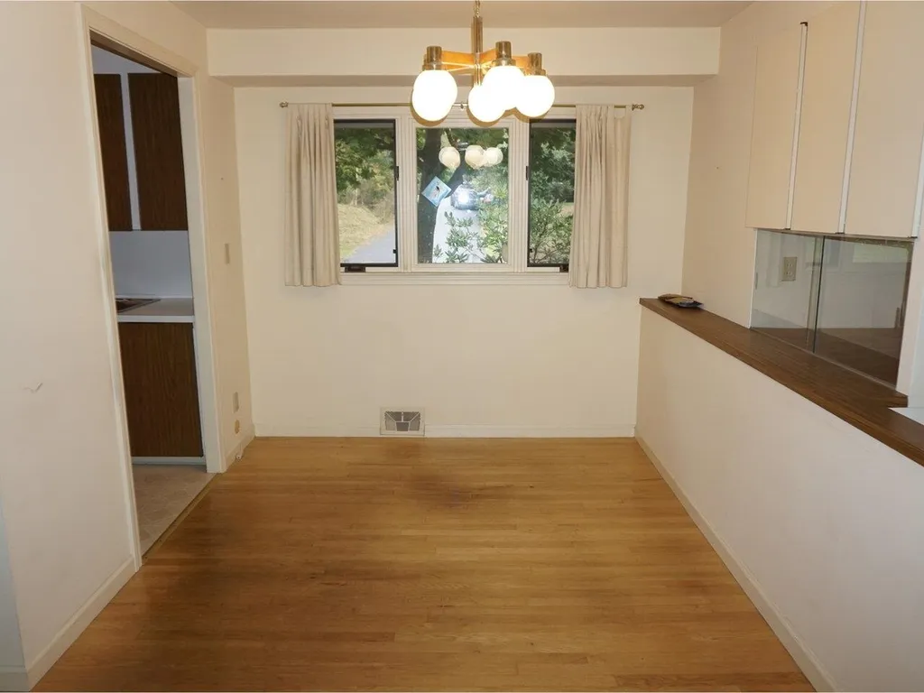 13 Deane Street South Burlington VT 05403