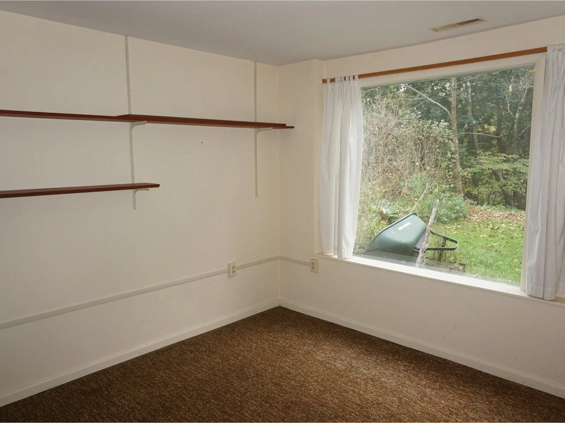 13 Deane Street South Burlington VT 05403