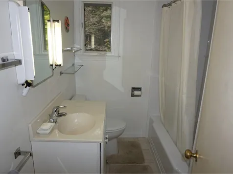 13 Deane Street South Burlington VT 05403