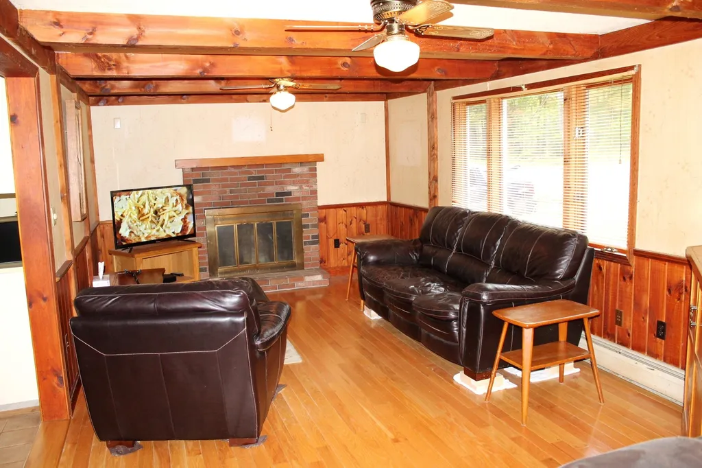 81 Saunders Hill Road New Boston NH 03070