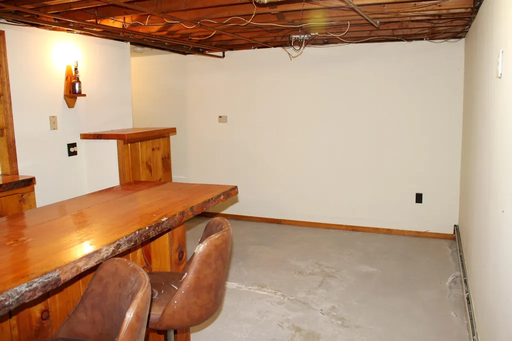 81 Saunders Hill Road New Boston NH 03070