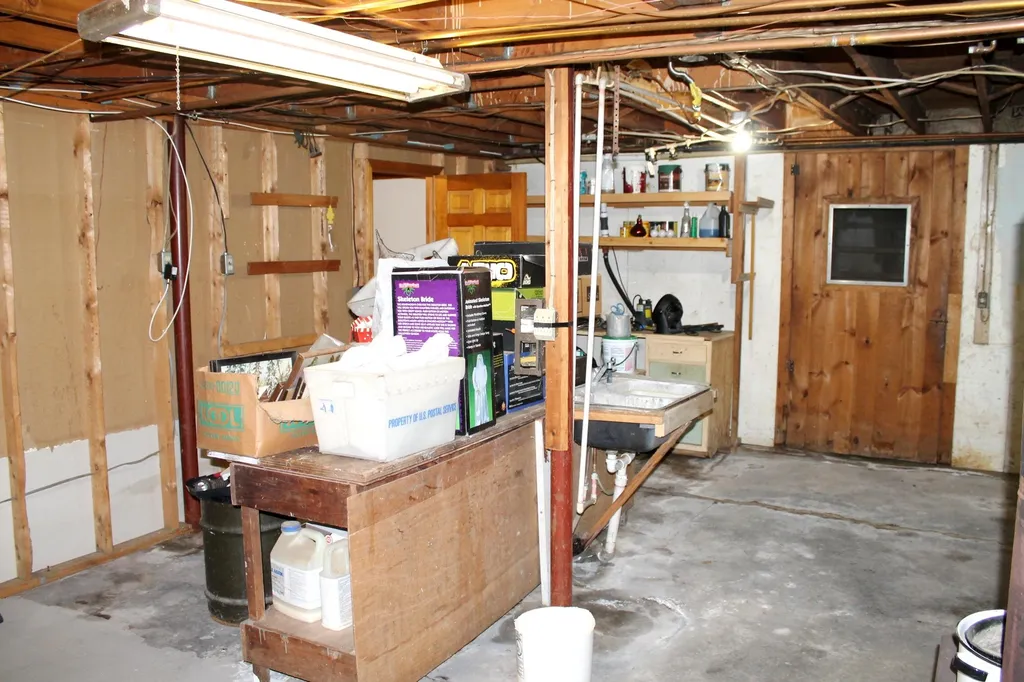 81 Saunders Hill Road New Boston NH 03070