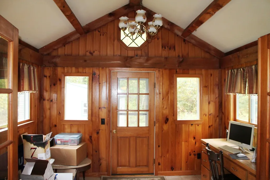 81 Saunders Hill Road New Boston NH 03070