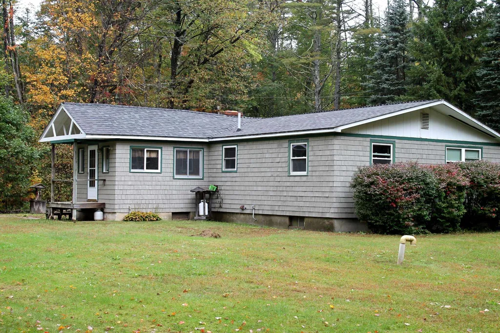 81 Saunders Hill Road New Boston NH 03070