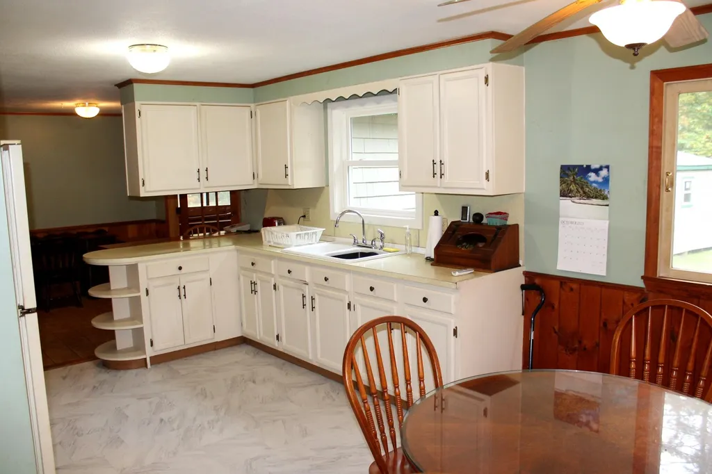 81 Saunders Hill Road New Boston NH 03070