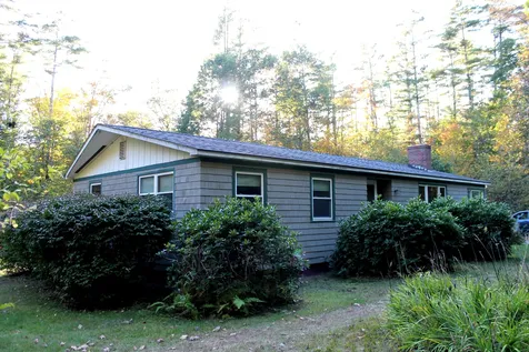 81 Saunders Hill Road New Boston NH 03070