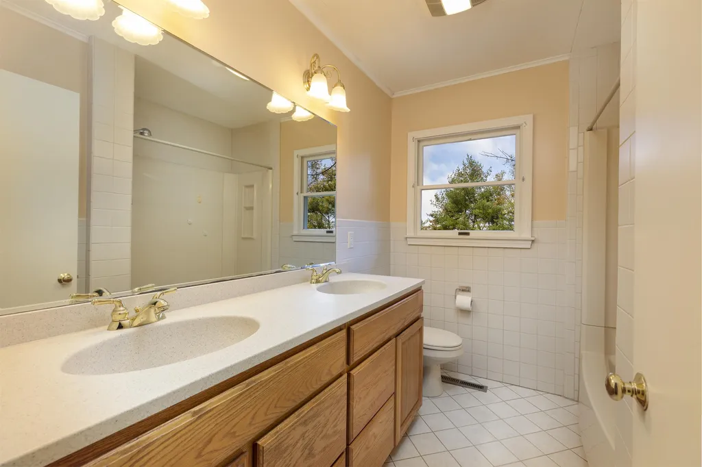 4 Wyeth Road Hanover NH 03755