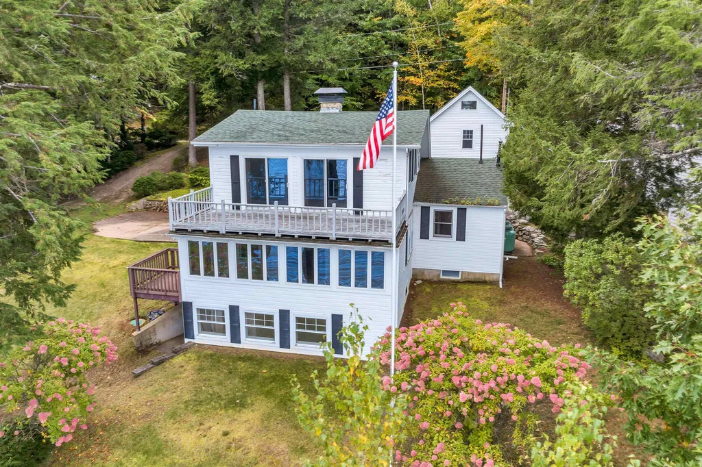124 Gray Road Sanbornton NH 03269