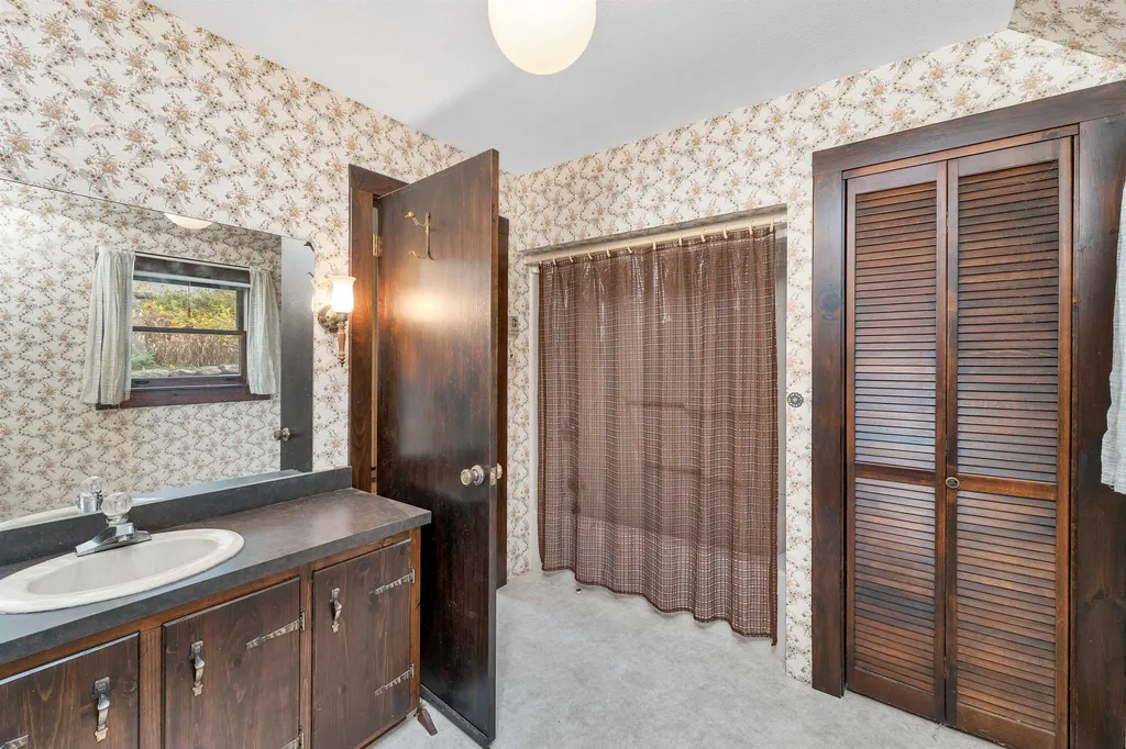 124 Gray Road Sanbornton NH 03269