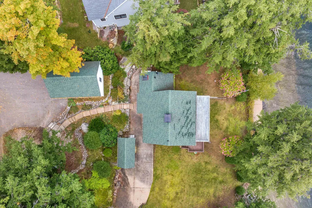 124 Gray Road Sanbornton NH 03269
