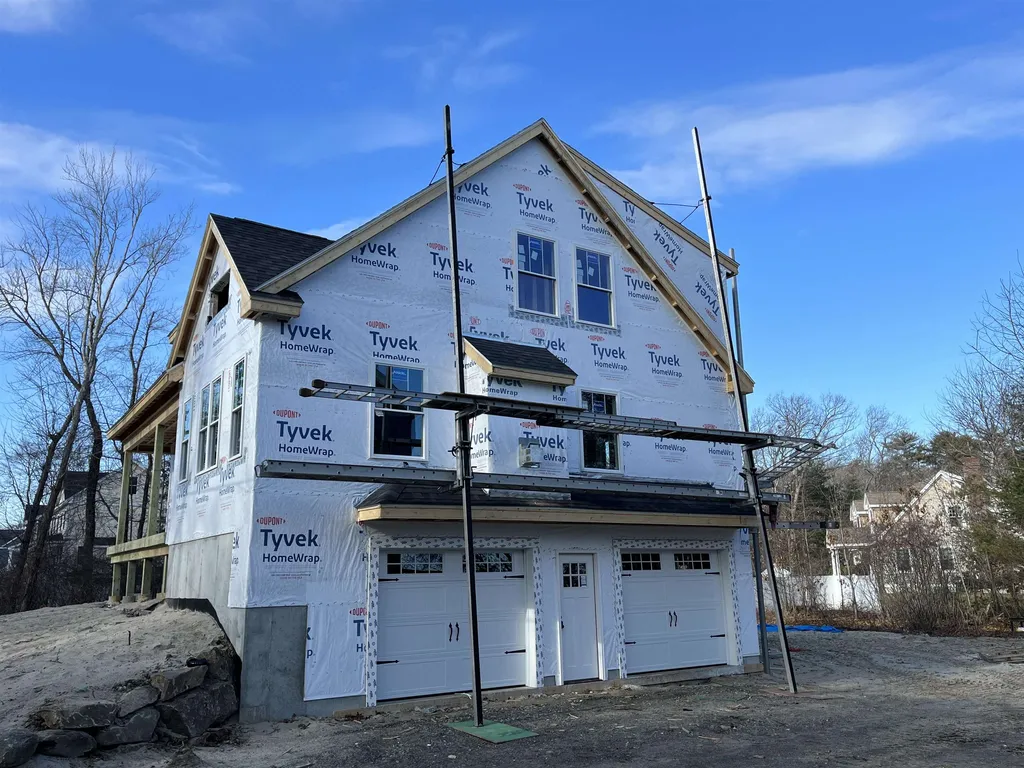 247 Lower Collins Street Seabrook NH 03874
