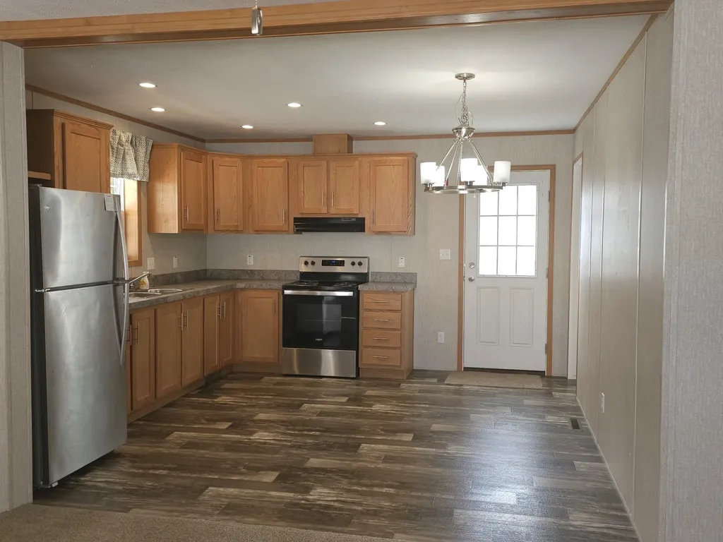 22 Atlas Place Derry NH 03038