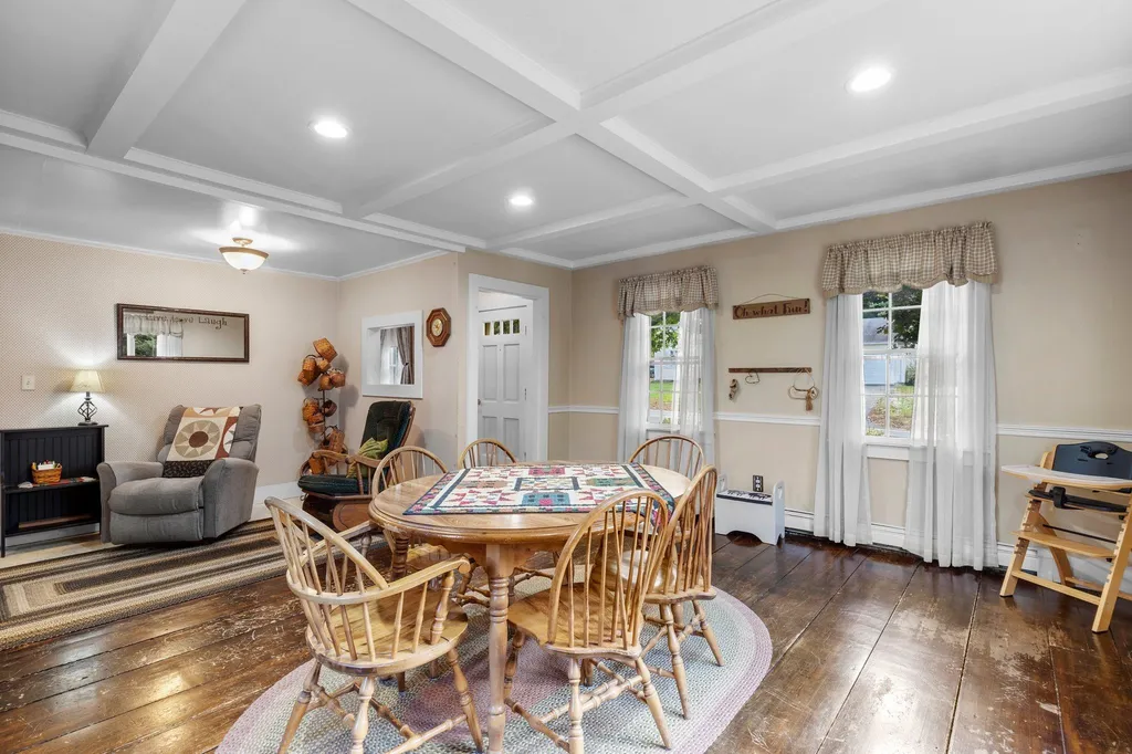 58 Franklin Street Rochester NH 03820