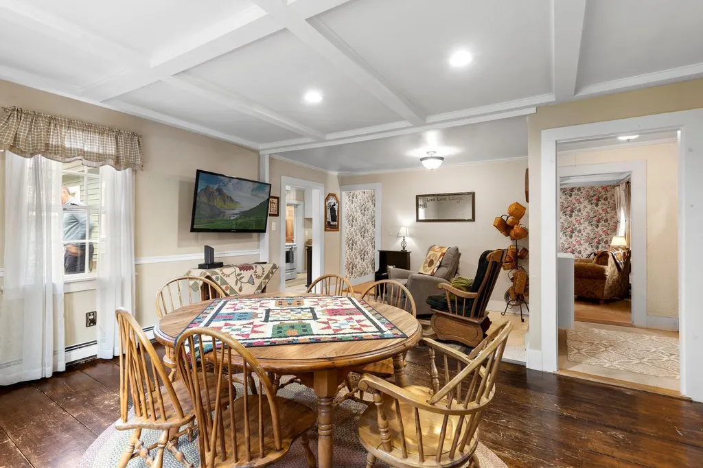 58 Franklin Street Rochester NH 03820