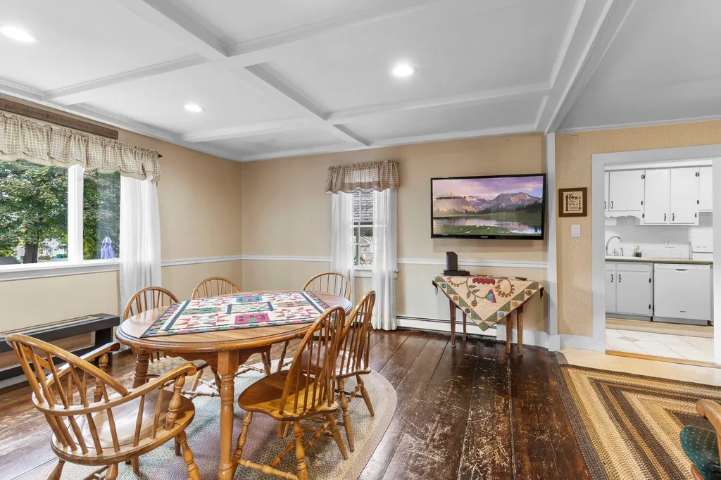58 Franklin Street Rochester NH 03820