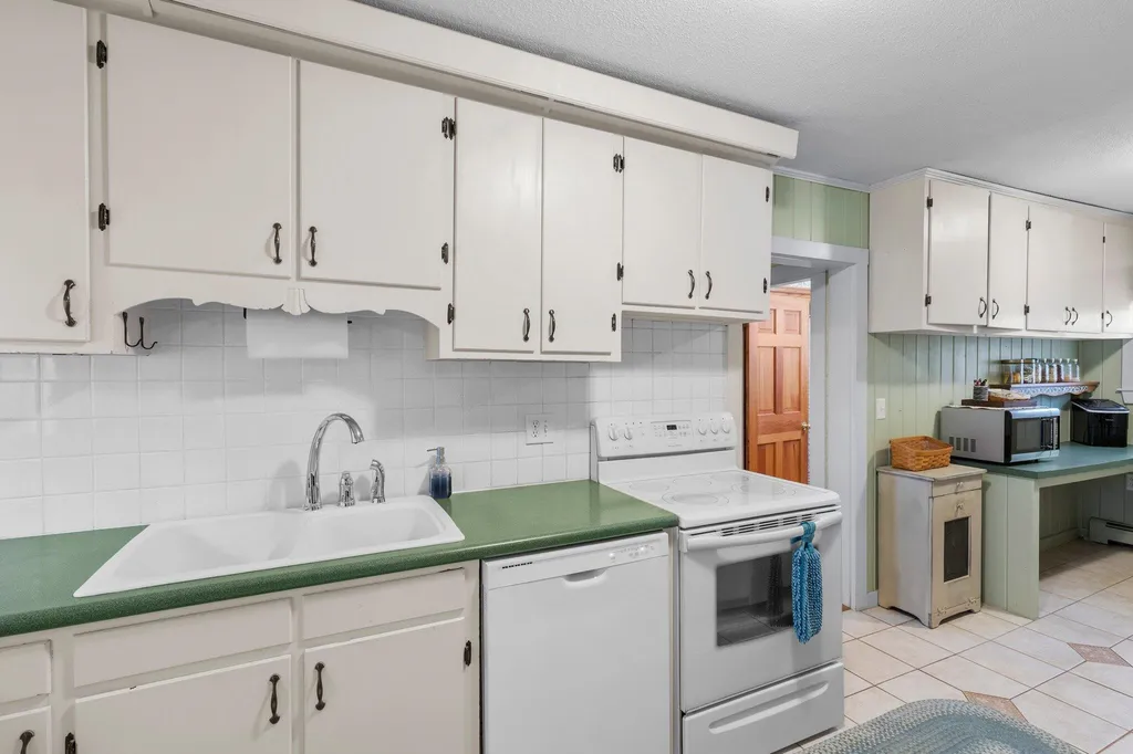 58 Franklin Street Rochester NH 03820