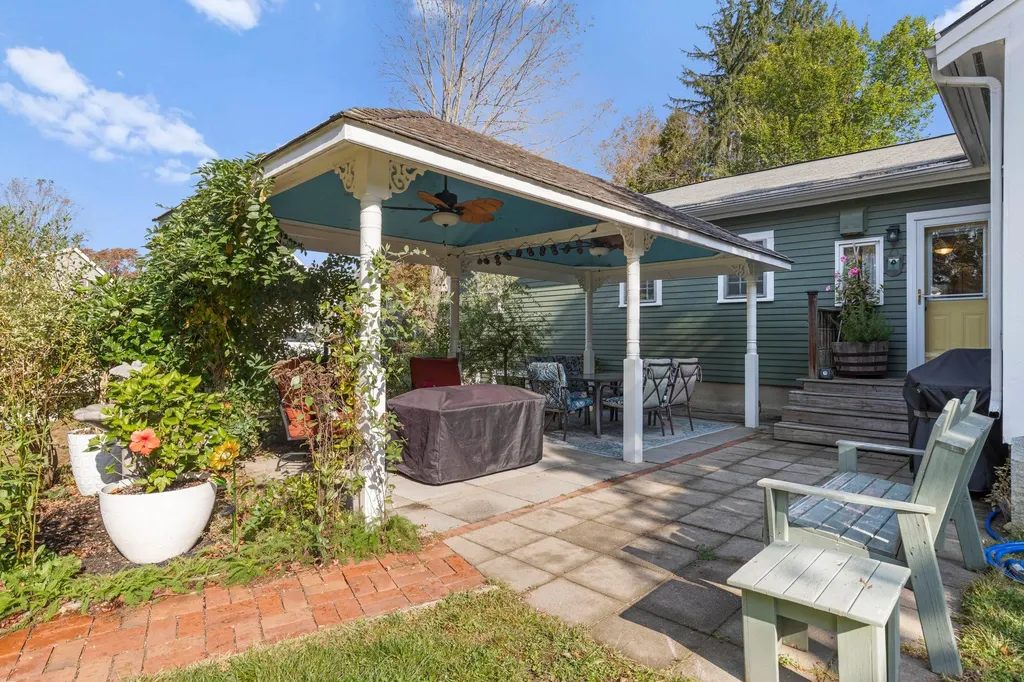 58 Franklin Street Rochester NH 03820