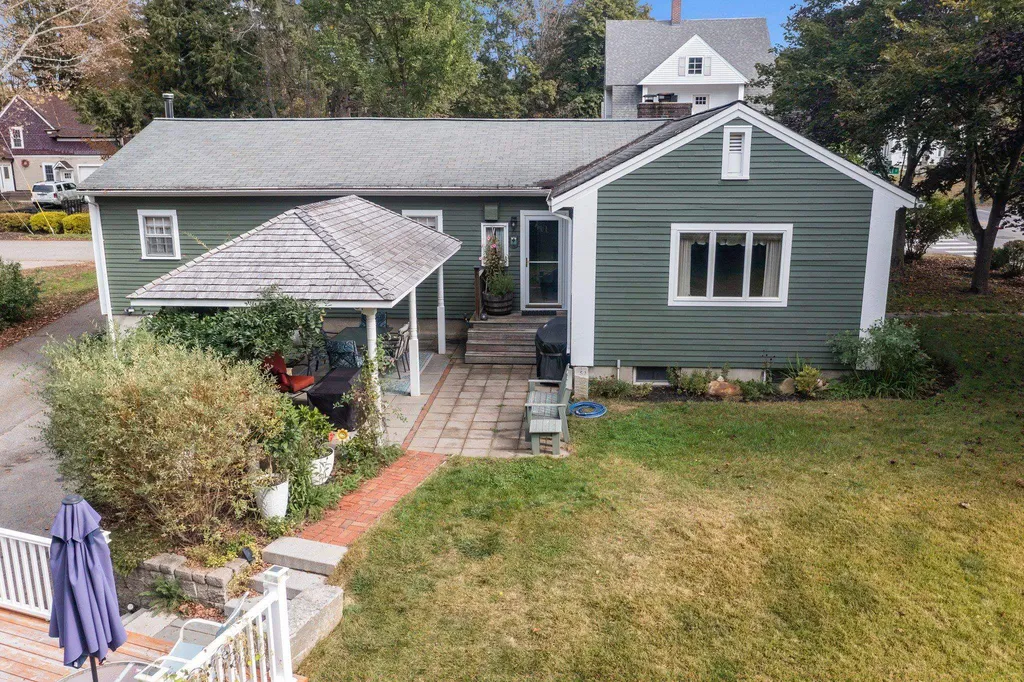 58 Franklin Street Rochester NH 03820