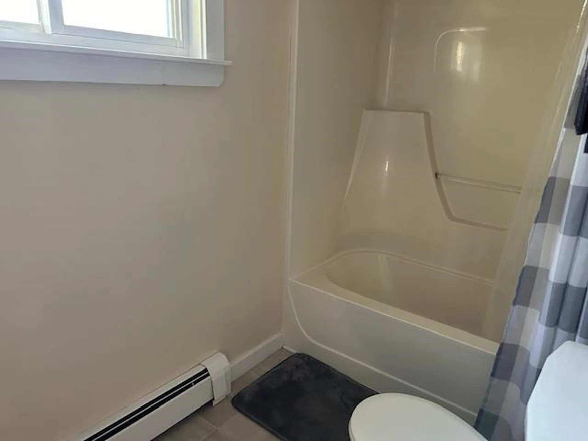 5 Cottage Street Gorham NH 03581
