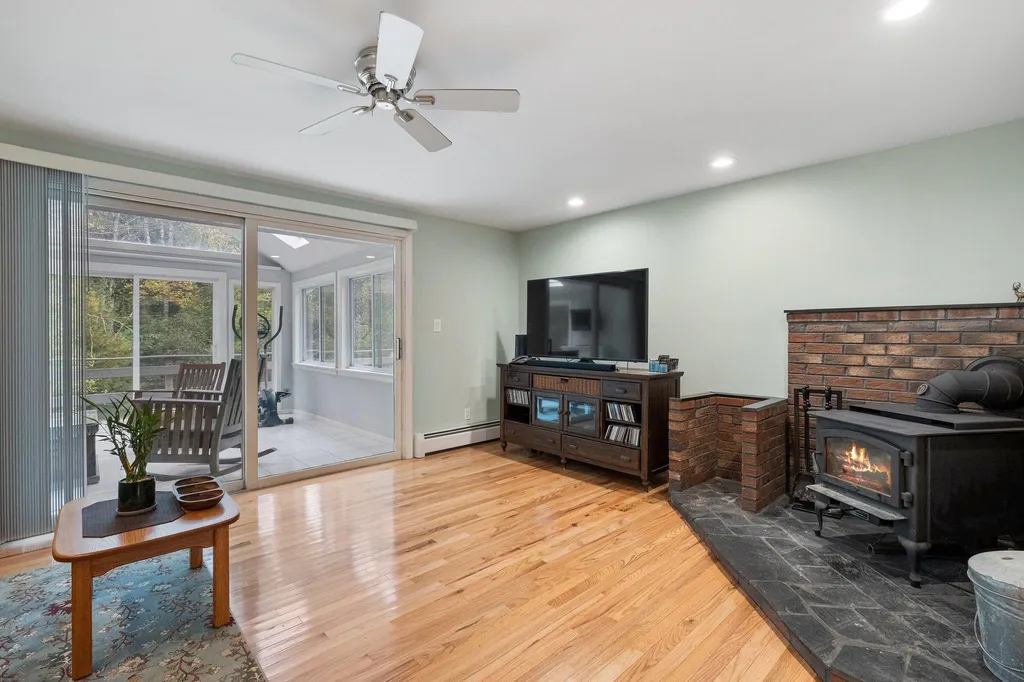 240 Maple Grove Lane Bristol NH 03222