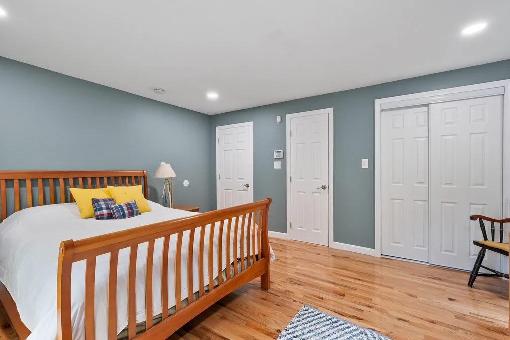 240 Maple Grove Lane Bristol NH 03222