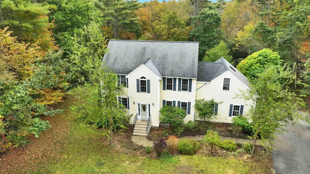 21 Pigeon Hill Road Brookline NH 03033
