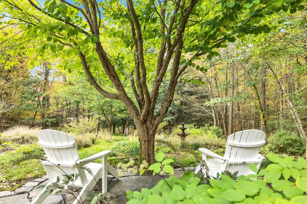 21 Pigeon Hill Road Brookline NH 03033
