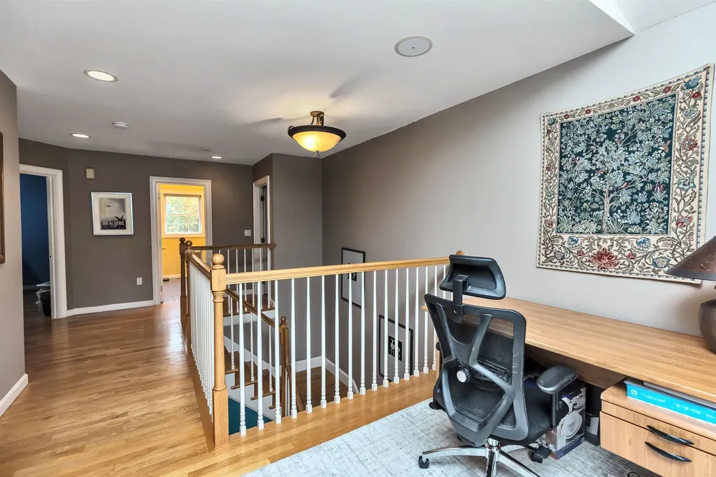 21 Pigeon Hill Road Brookline NH 03033