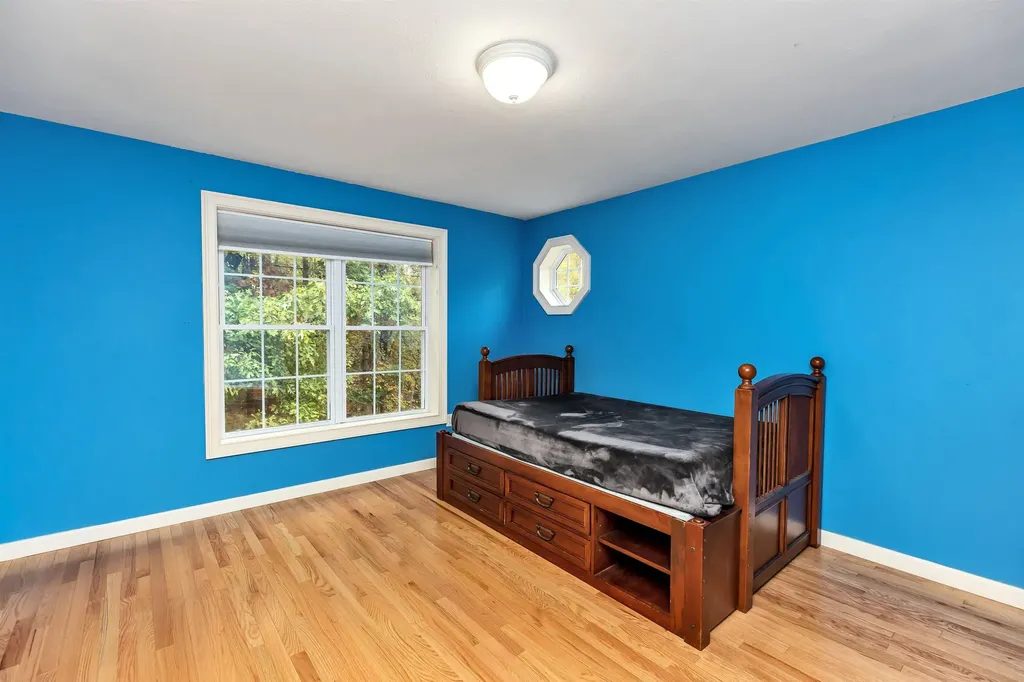 21 Pigeon Hill Road Brookline NH 03033