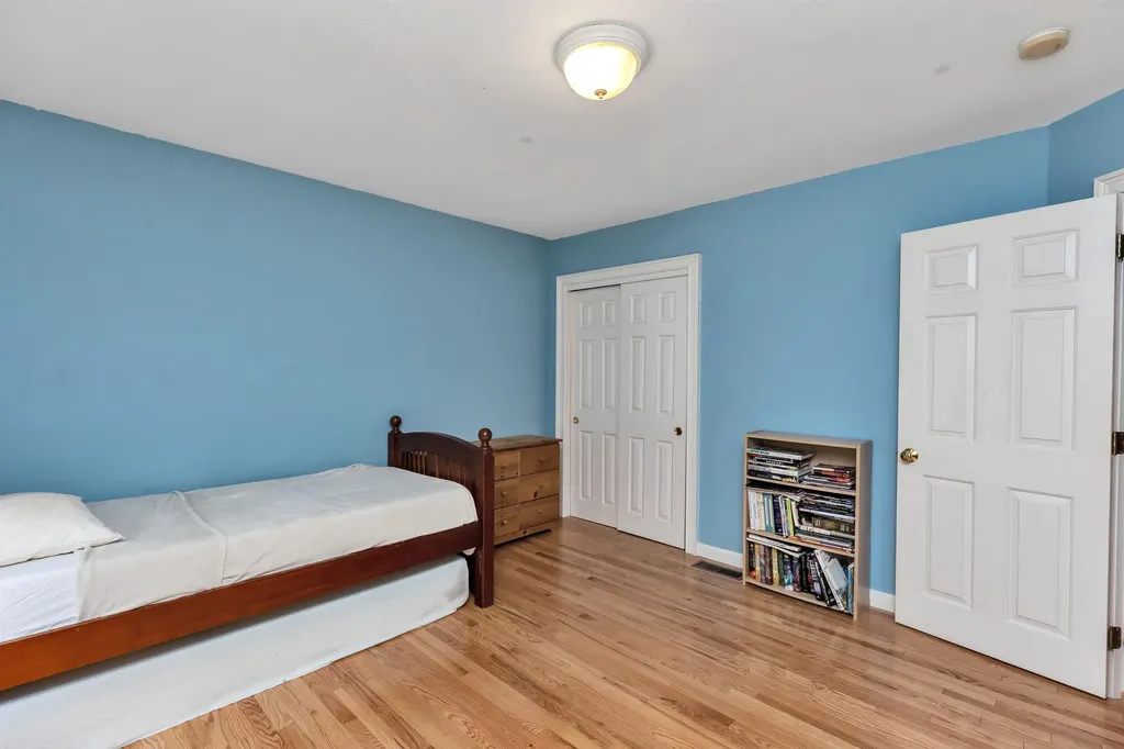 21 Pigeon Hill Road Brookline NH 03033