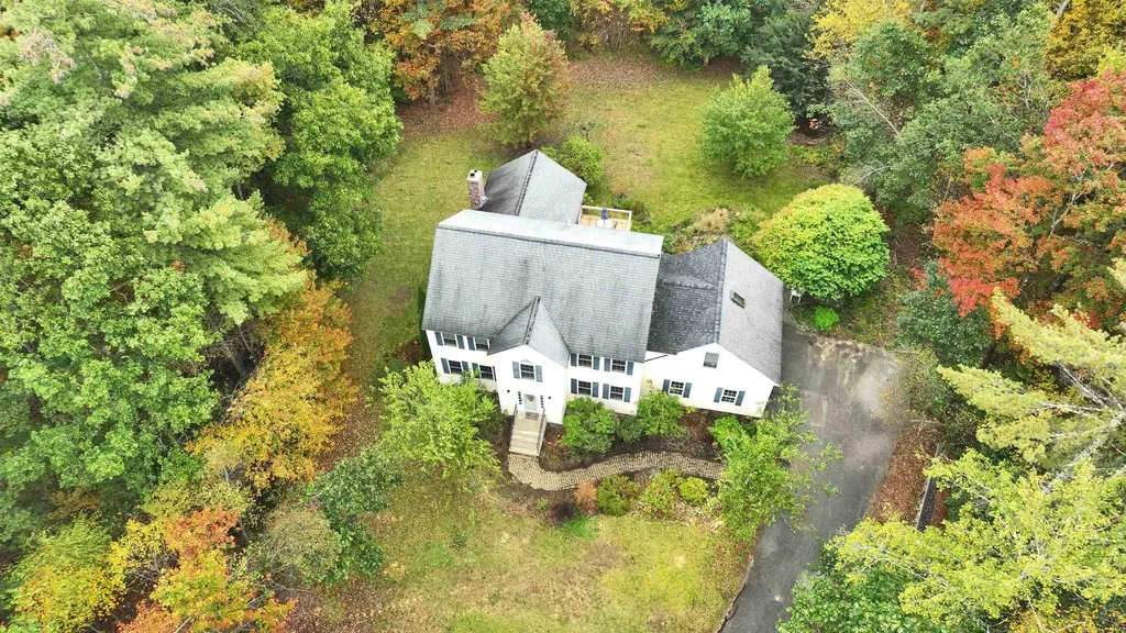 21 Pigeon Hill Road Brookline NH 03033