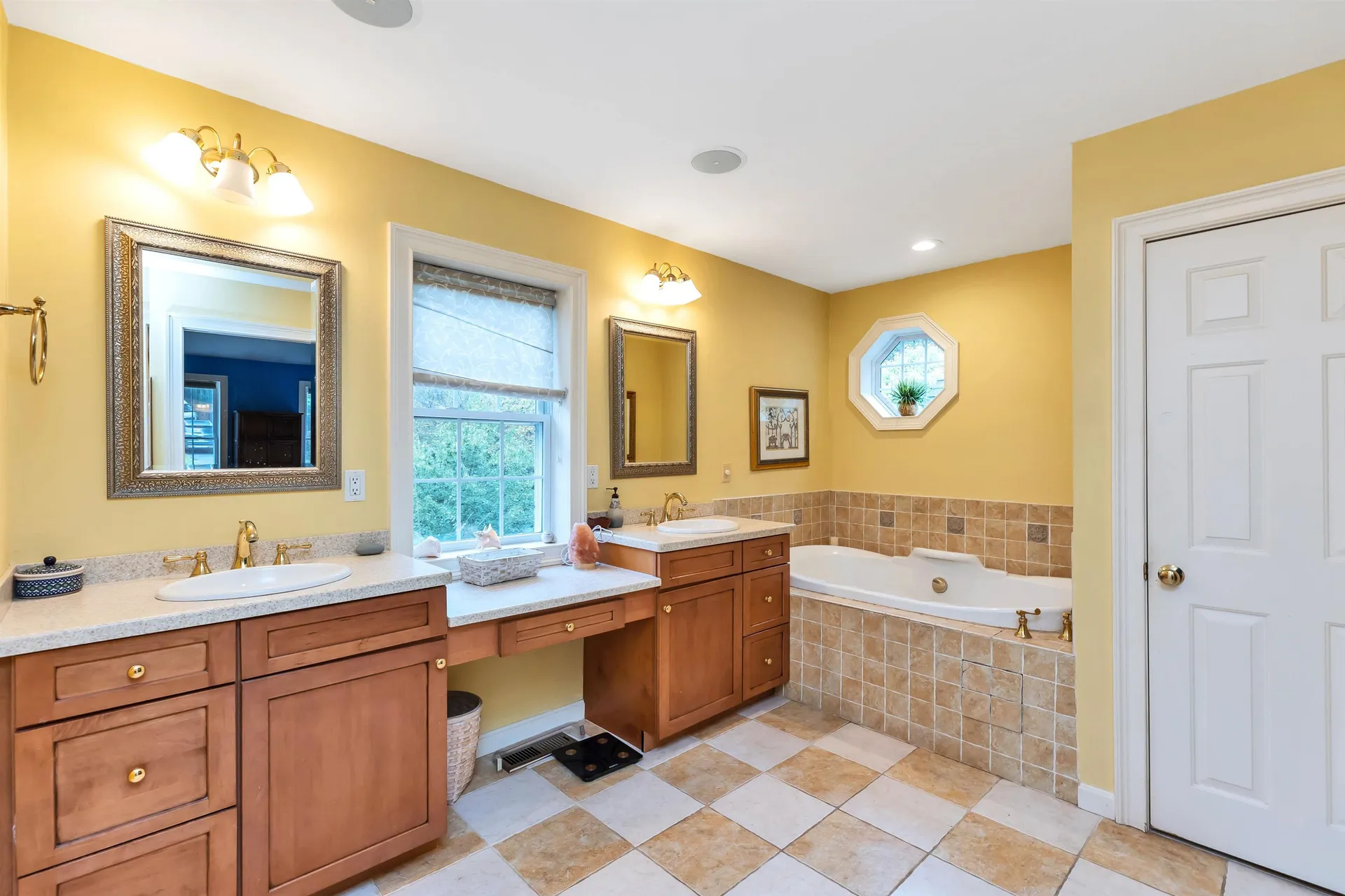 21 Pigeon Hill Road Brookline NH 03033