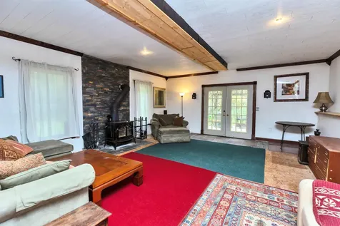 21 Pigeon Hill Road Brookline NH 03033