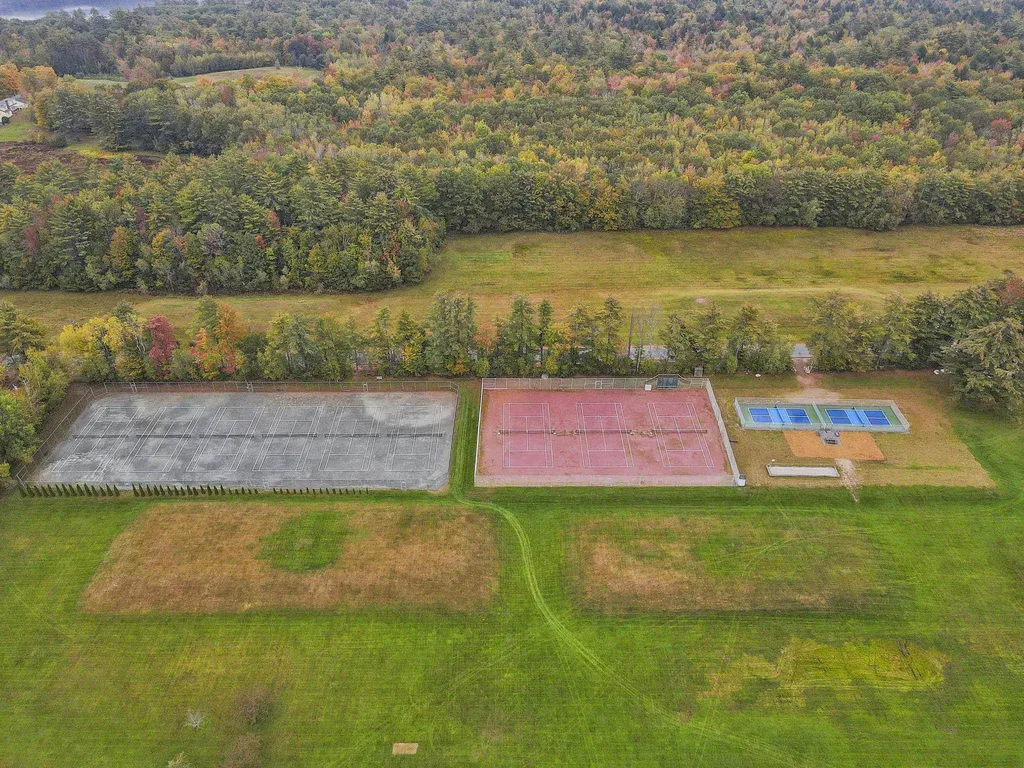 65 Pasquaney Lane Bridgewater NH 03222