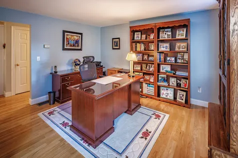 33 Quaker Lane Dover NH 03820