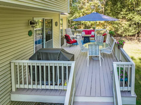 33 Quaker Lane Dover NH 03820